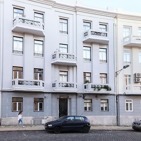 Marques De Pombal Duplex With Terrace By Homing Lisboa Exterior foto