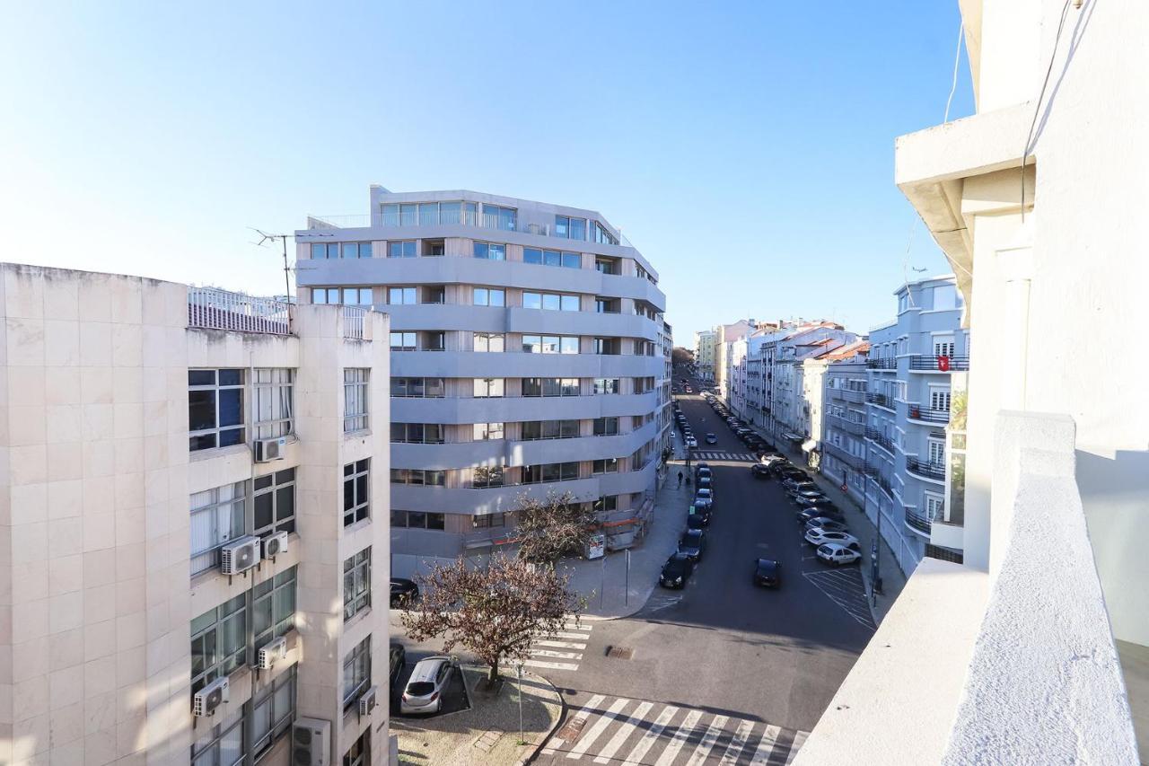 Marques De Pombal Duplex With Terrace By Homing Lisboa Exterior foto